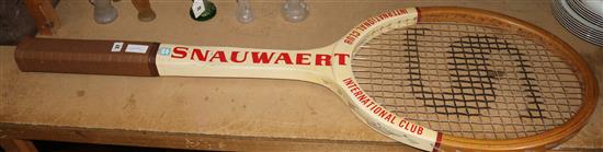 Advertising tennis raquet by Snauwaert
